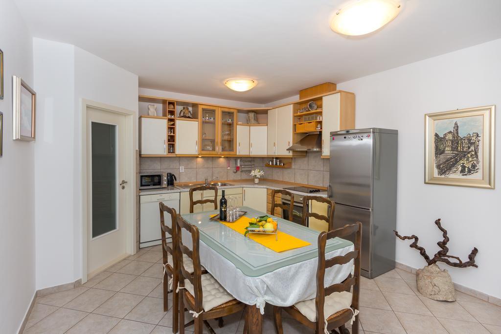 Apartment Ivo Подстрана Екстер'єр фото