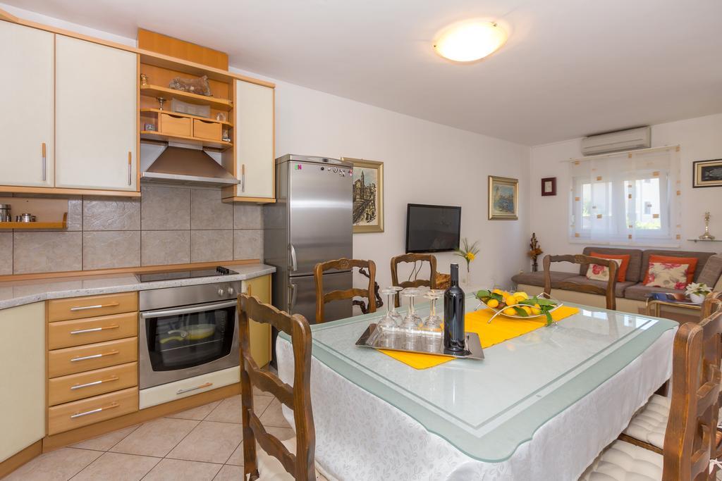 Apartment Ivo Подстрана Екстер'єр фото